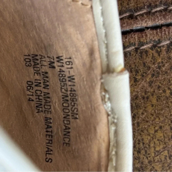 Born slip on flats cream color suede - Picture 5 of 5